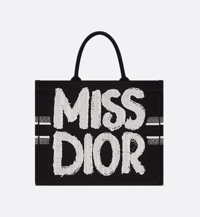 Large Dior Book Tote look plein pied face